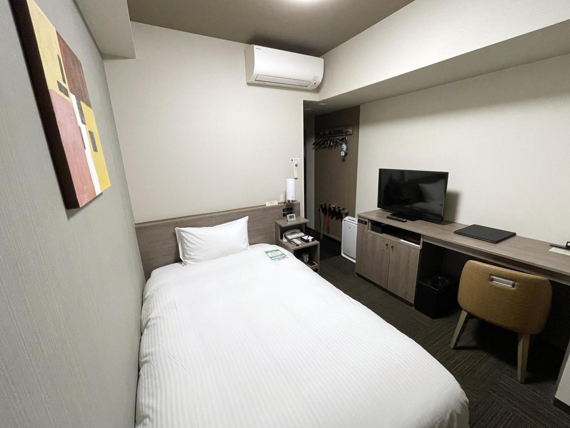 Hotel Route-Inn Osaka Takaishi -Hagoromo Ekimae- Exteriör bild